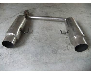 https://www.mycarforum.com/uploads/sgcarstore/data/2/DS Twin Exhaust1_1.JPG